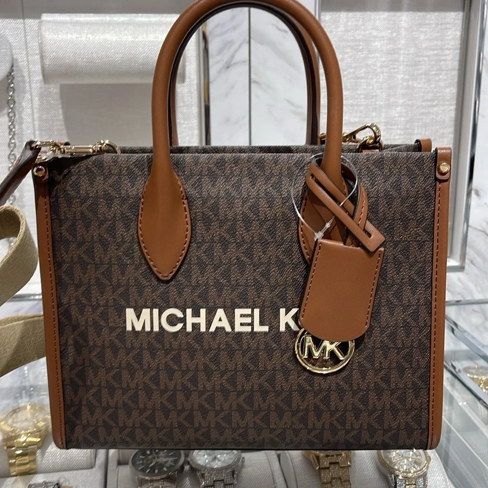 Michael Kors Mirella Small Signature Logo Crossbody Bag
Brown
NWT - Picture 7 of 16